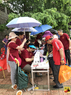 家门口享受18项星级服务——金门路街道4S党员志愿服务直通车进社区一周年活动纪实
