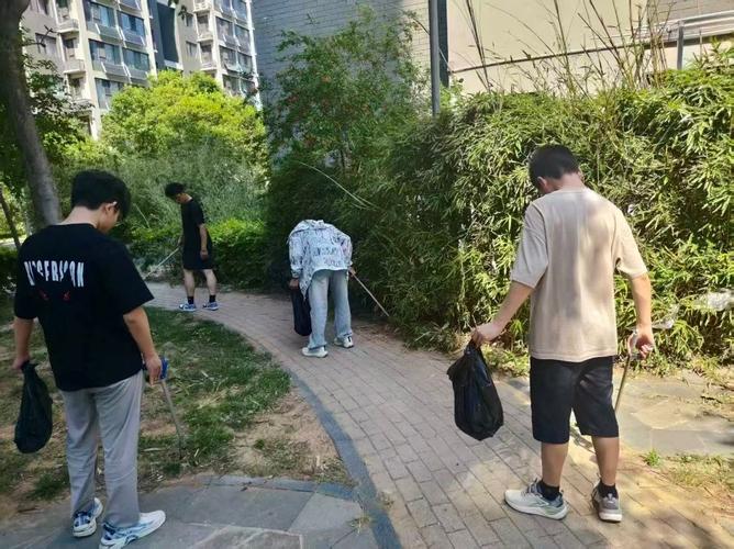 青春志愿行 环保进社区——济南大学环保协会走进鲁贤社区开展环保志愿服务